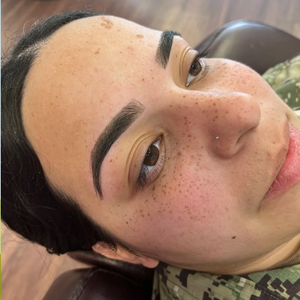 Client 2, after brow tinting at Queen Threading