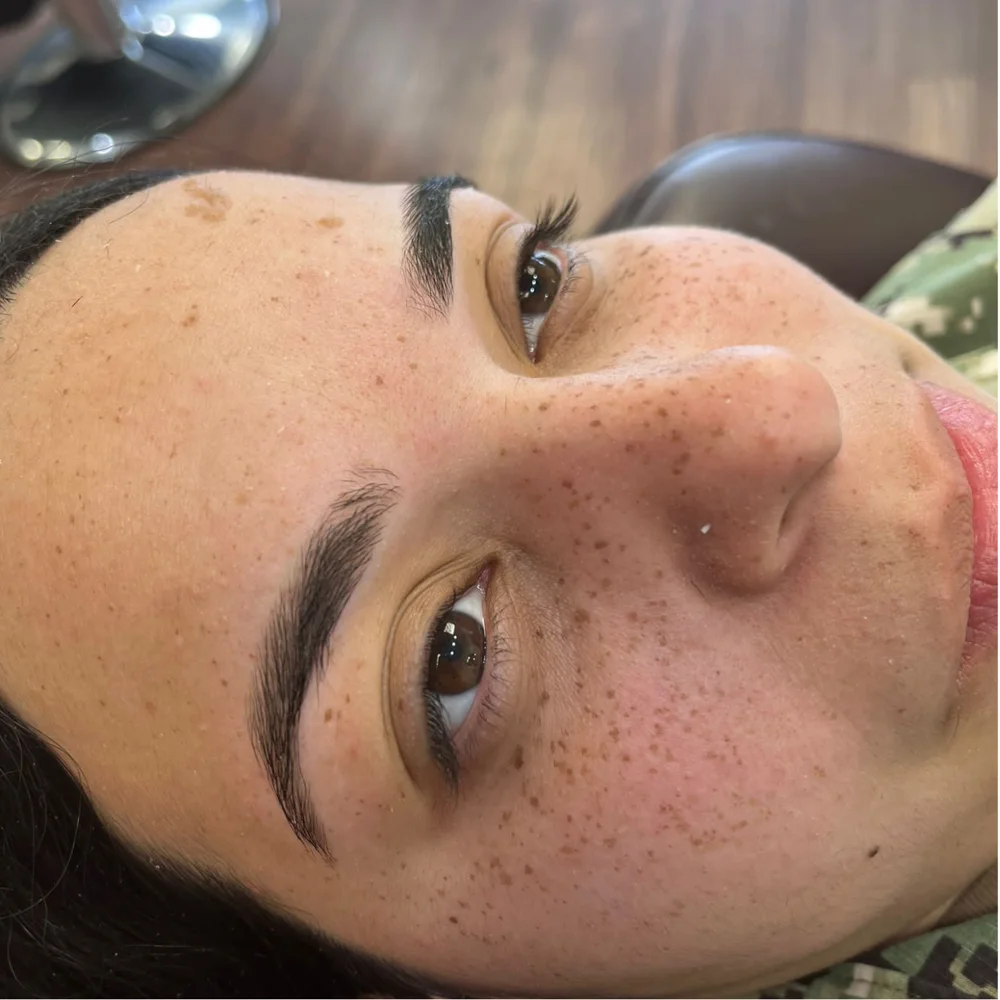 Client 2, before brow tinting at Queen Threading